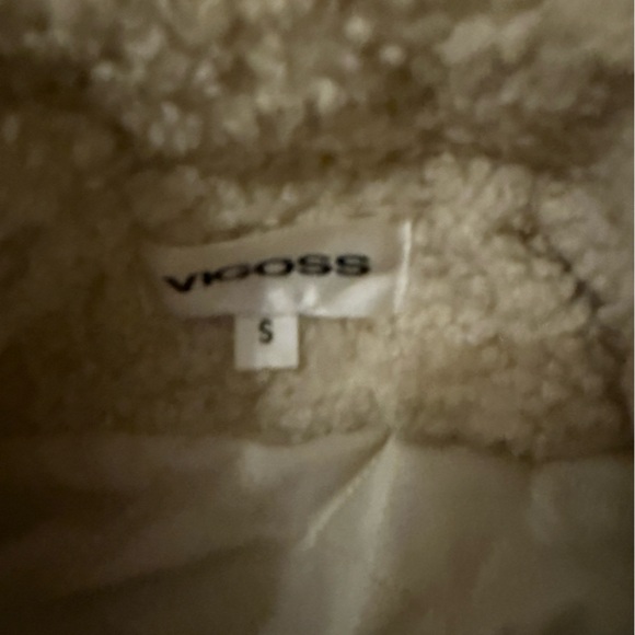 Vigoss Cream Sherpa Teddy Jacket – Size S - Picture 4 of 4